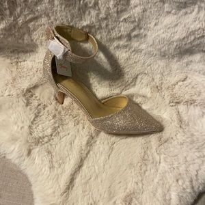 Beautiful champagne gold glitter heels